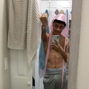 Meet your Posher, Marc anthony